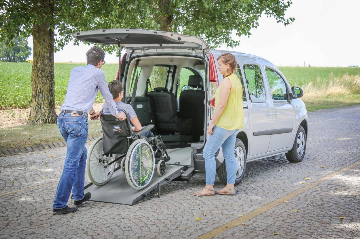 Everything is included to drive safely with the Renault Kangoo Xtra WAV