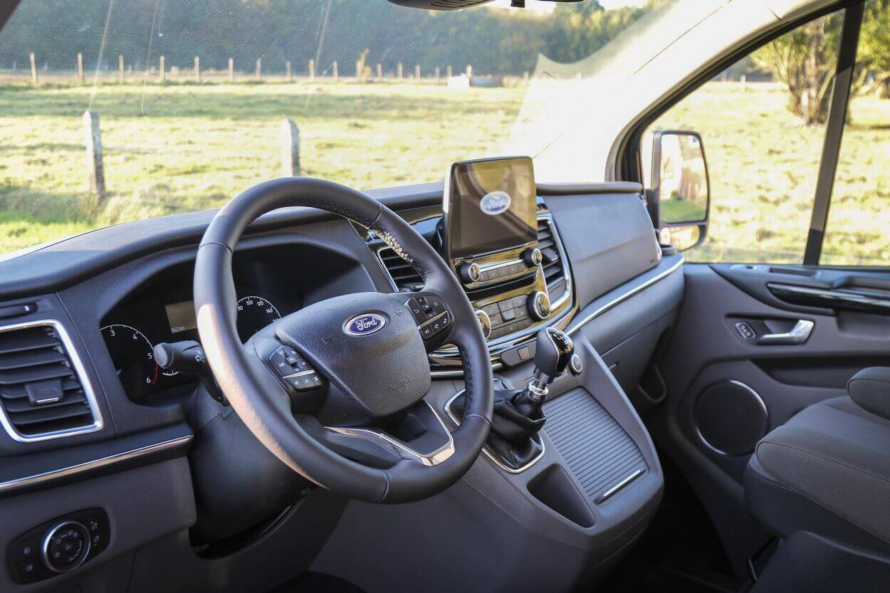 All the essential equipments are present in the Ford Tourneo Custom !