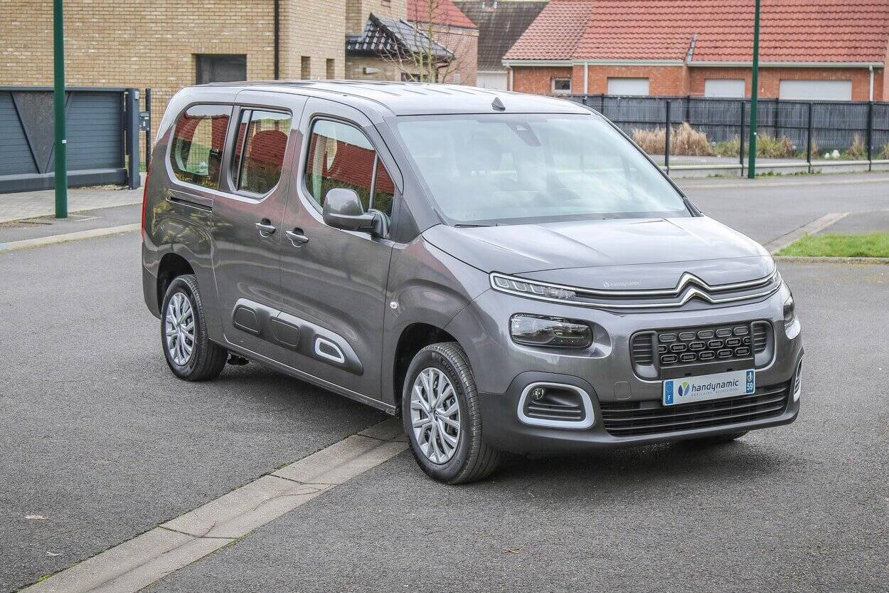 This Citroen Berlingo is really comfortable and easy to drive! 