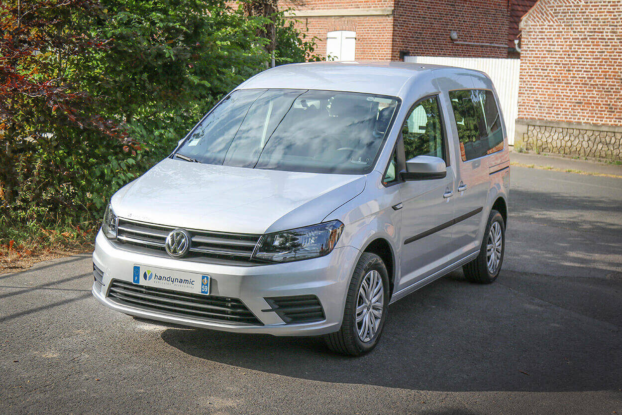 Discover french cities with a disabled friend or close family member thanks to this Volkswagen Caddy Maxi Xtra